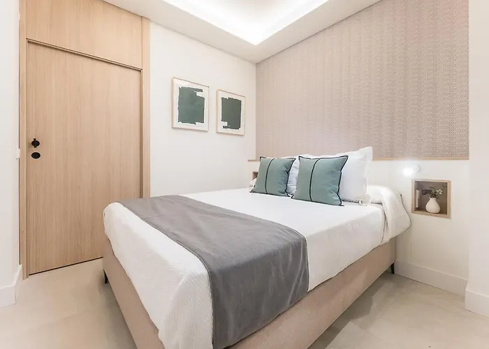 Homeclub Estiloso Estudio Cerca De Bernabeu IV
